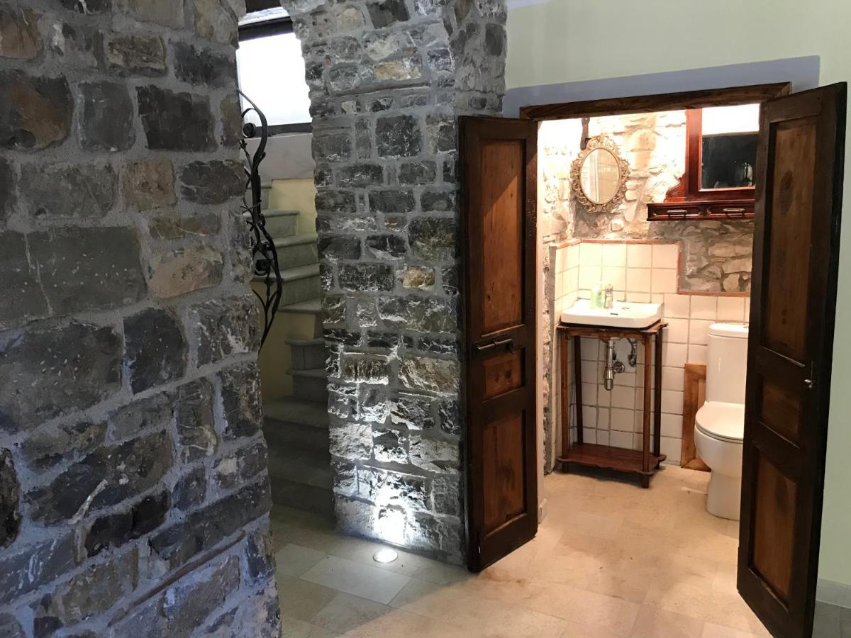 Borgo Manca Suite Sasso di Castalda Exteriör bild