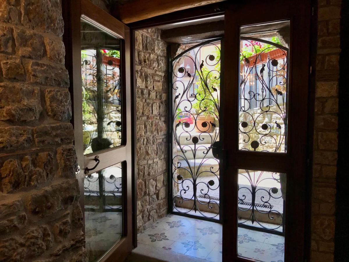 Borgo Manca Suite Sasso di Castalda Exteriör bild