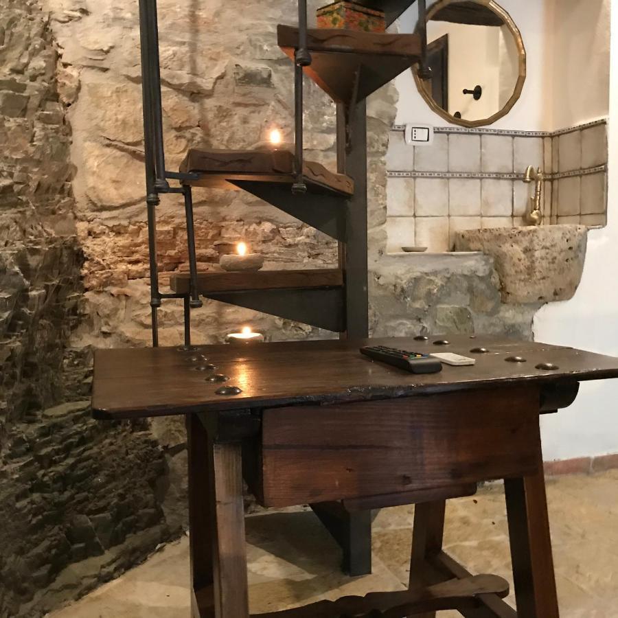 Borgo Manca Suite Sasso di Castalda Exteriör bild