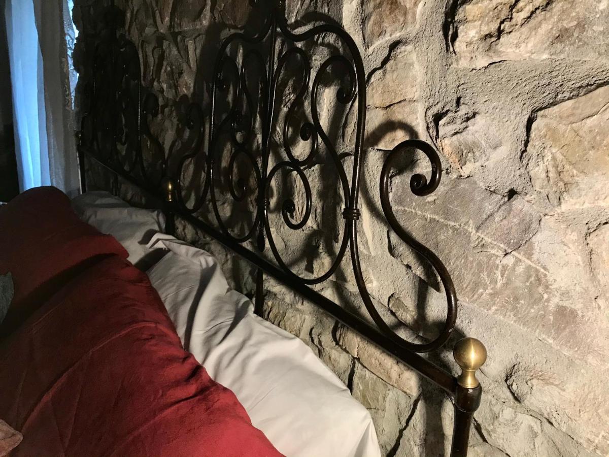 Borgo Manca Suite Sasso di Castalda Exteriör bild