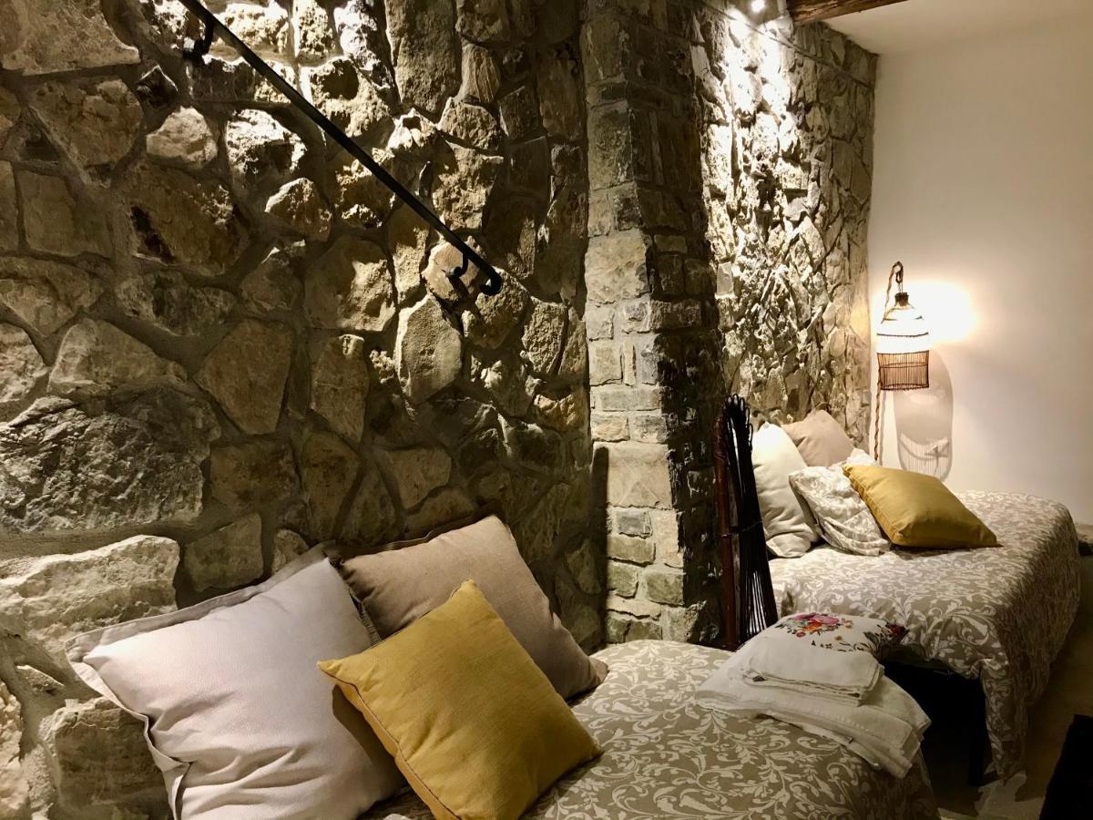 Borgo Manca Suite Sasso di Castalda Exteriör bild