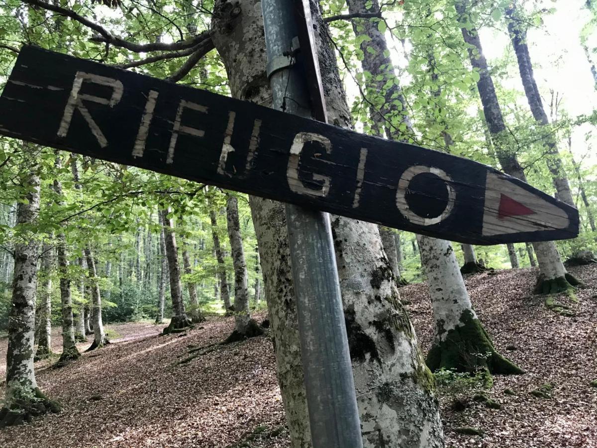 Borgo Manca Suite Sasso di Castalda Exteriör bild