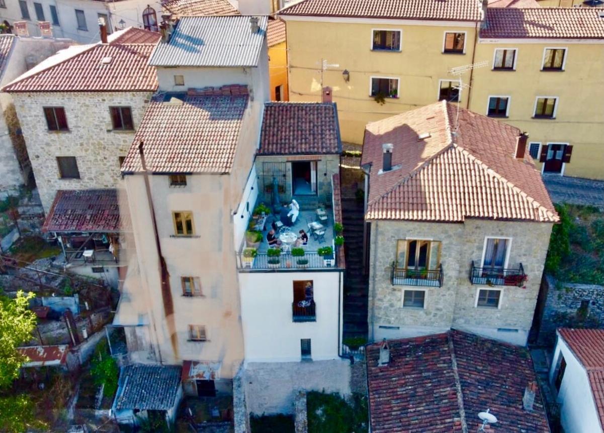 Borgo Manca Suite Sasso di Castalda Exteriör bild