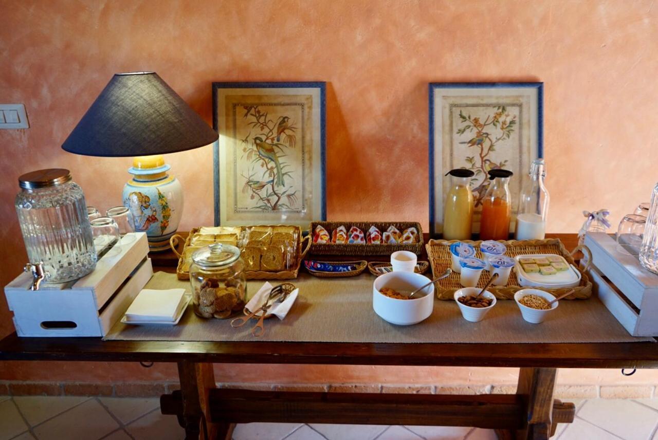 Borgo Manca Suite Sasso di Castalda Exteriör bild